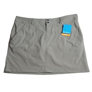 Columbia Sportswear Company Women Omni shield Green Skort Size 1X